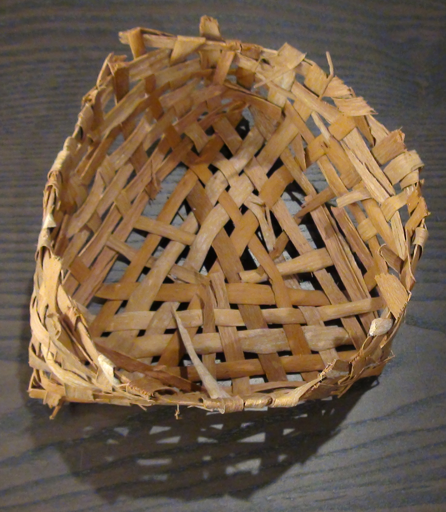 Triangle weave eucalypt bark shallow basket