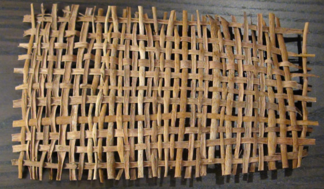 Loose eucalypt bark rectangle flatweave