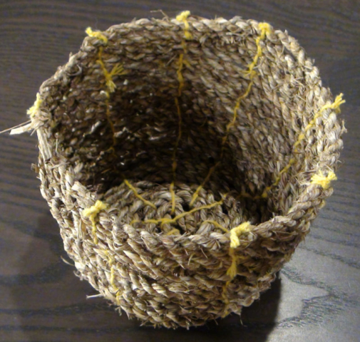 Grass cordage coil basket