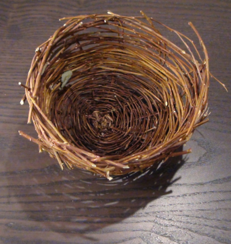 Hedge offcut fine small basket
