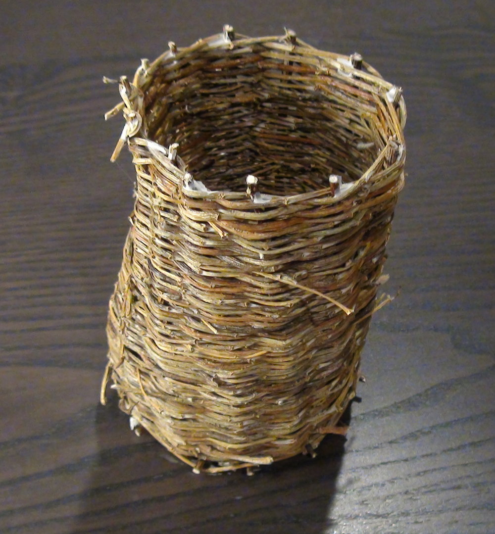 Cylindrical willow basket, thin weft